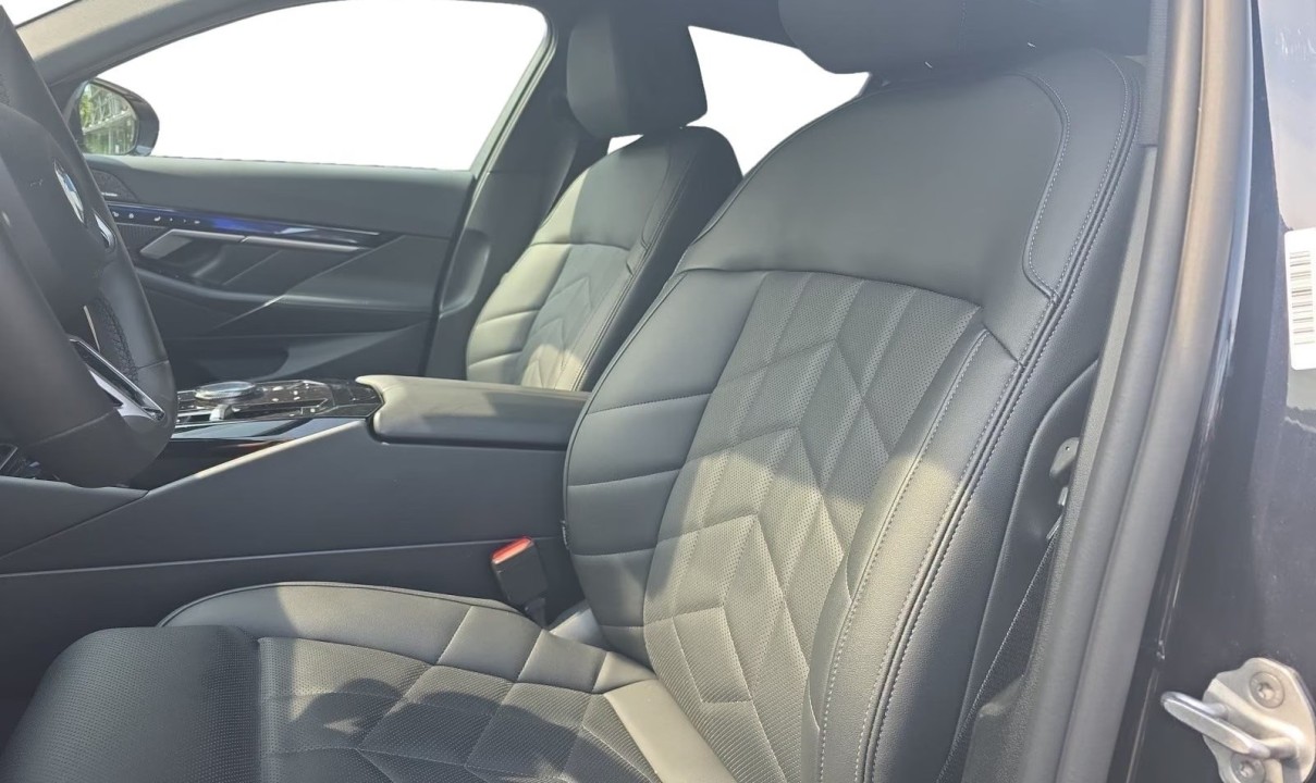BMW Seria 5 520i M-Sport - foto 7