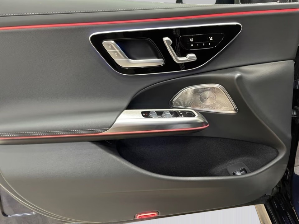 Mercedes-Benz E 200 Avantgarde - foto 15
