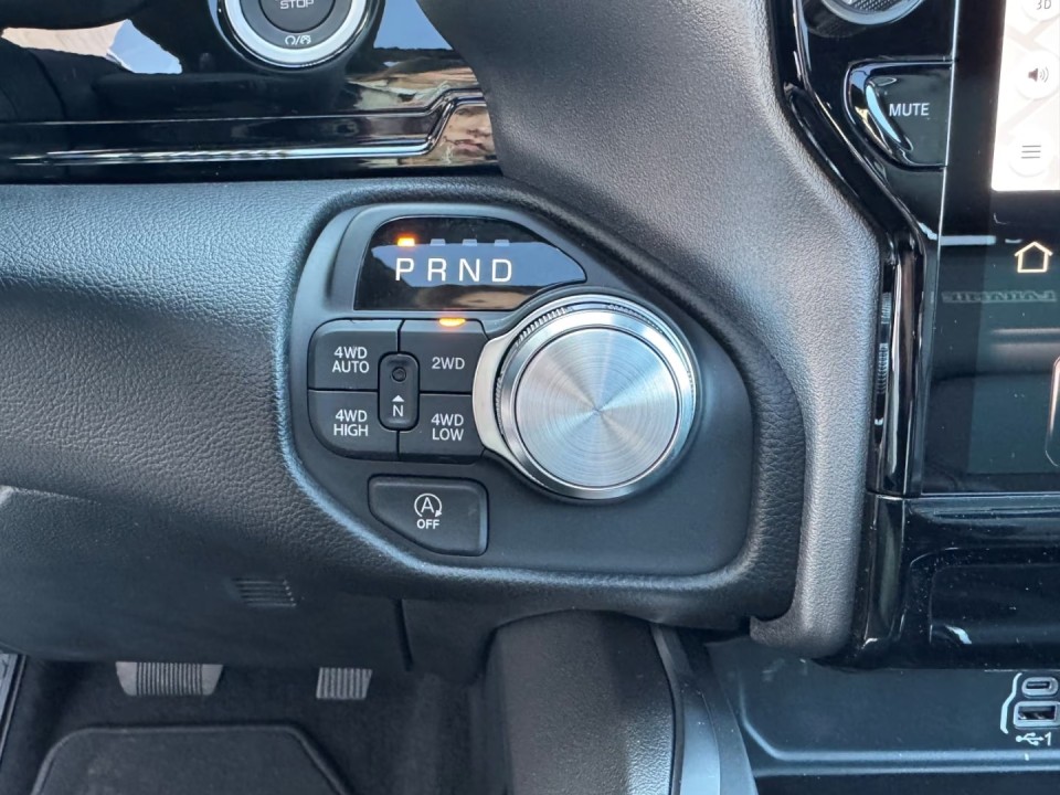 Dodge RAM 1500 Laramie - foto 25