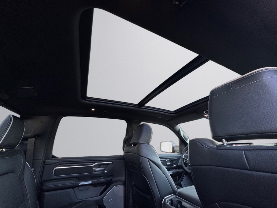Dodge RAM 1500 Laramie - foto 26