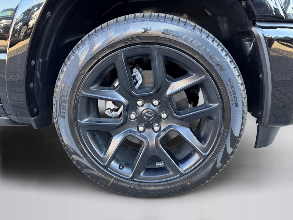 Dodge RAM 1500 Laramie - foto 31