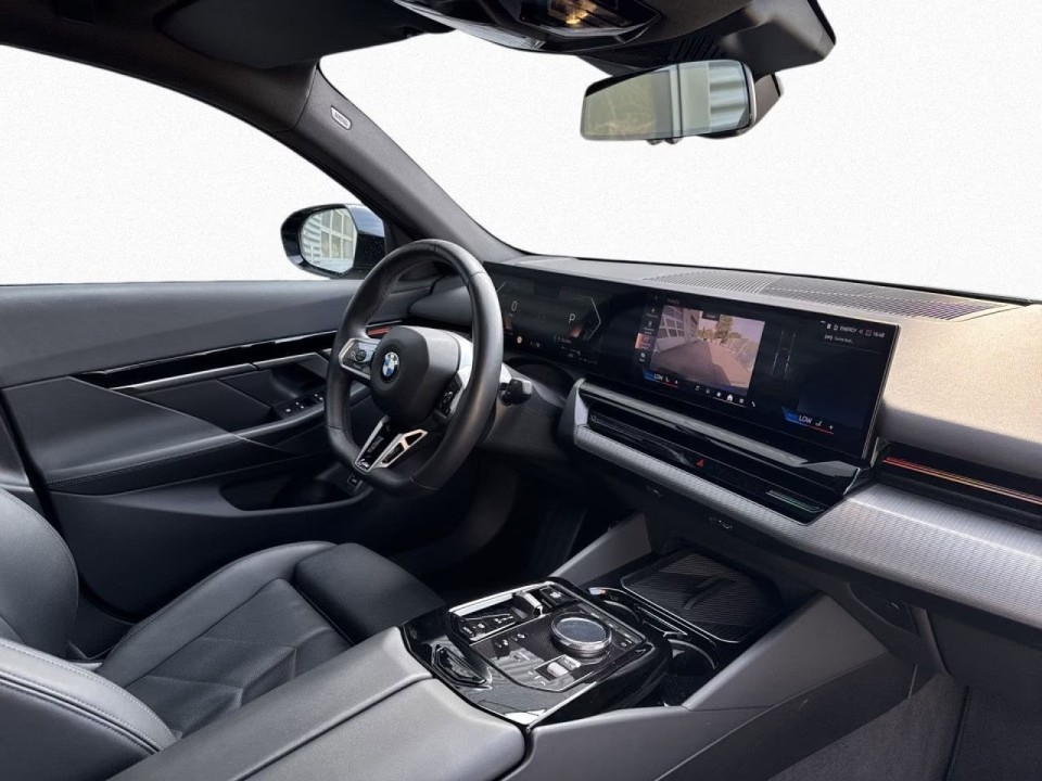 BMW Seria 5 540d xDrive M-Sport - foto 6