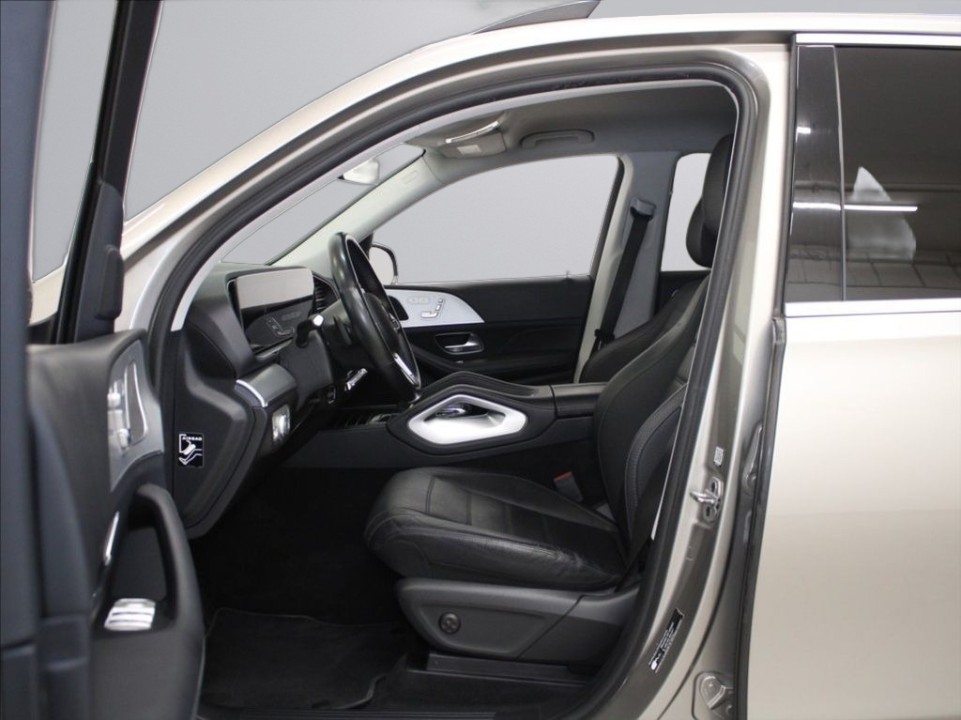 Mercedes-Benz GLE 300d 4MATIC AMG Line - foto 8