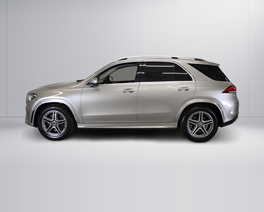 Mercedes-Benz GLE 300d 4MATIC AMG Line (3)
