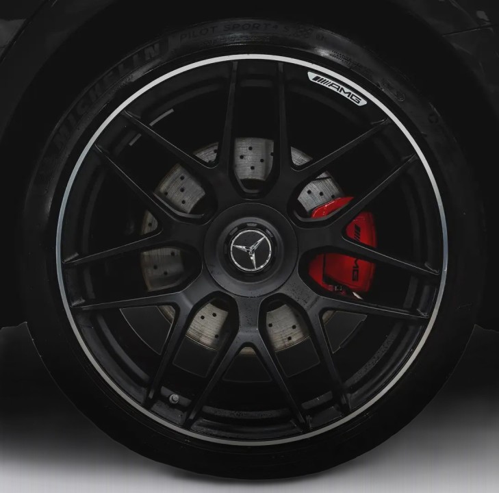 Mercedes-Benz AMG GT 53 4MATIC+ - foto 15