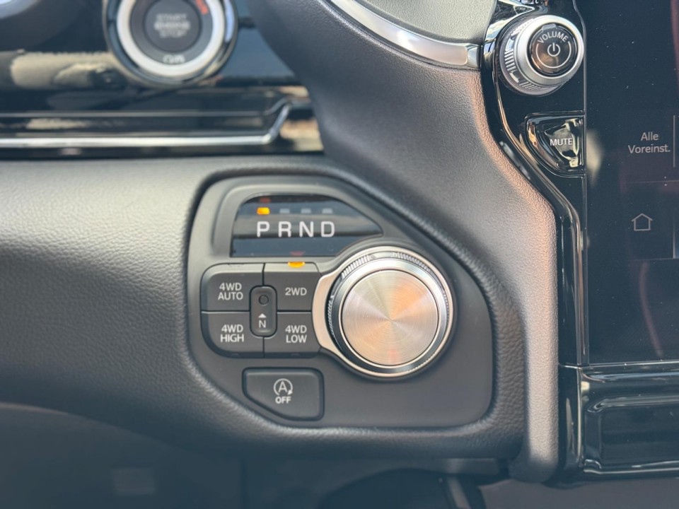 Dodge RAM 1500 Laramie - foto 22