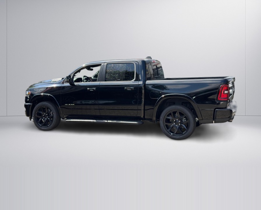 Dodge RAM 1500 Laramie - foto 8