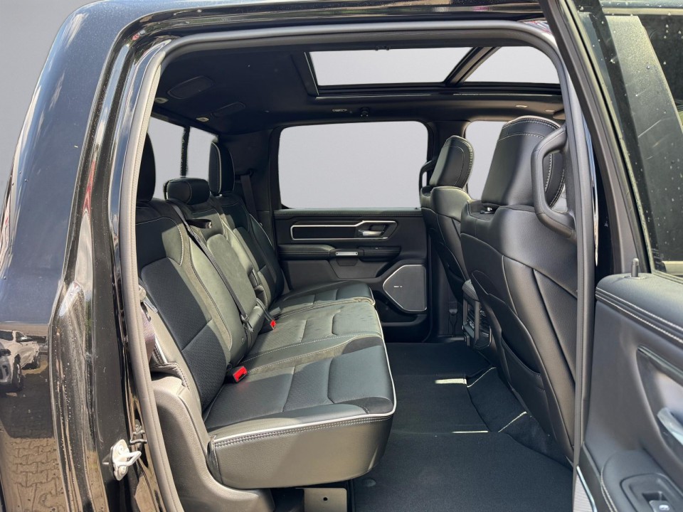 Dodge RAM 1500 Laramie - foto 24