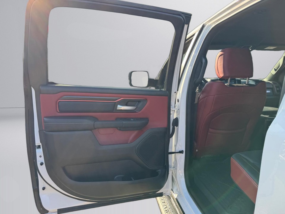 Dodge RAM 1500 REBEL - foto 24