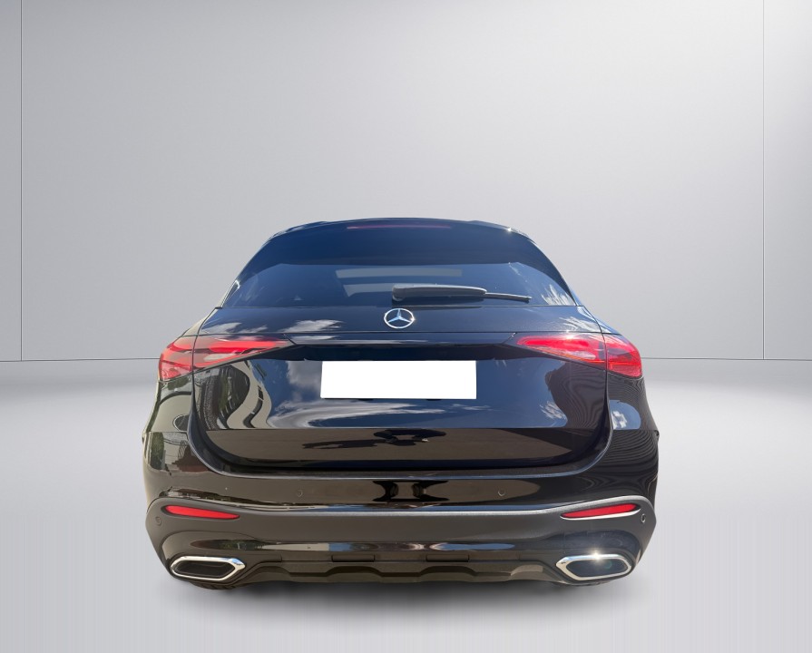 Mercedes-Benz GLC 300e 4MATIC AMG Line (3)