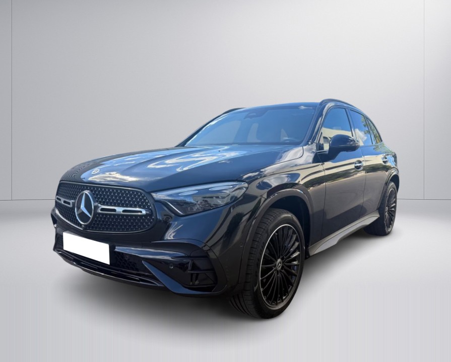 Mercedes-Benz GLC 300e 4MATIC AMG Line (5)