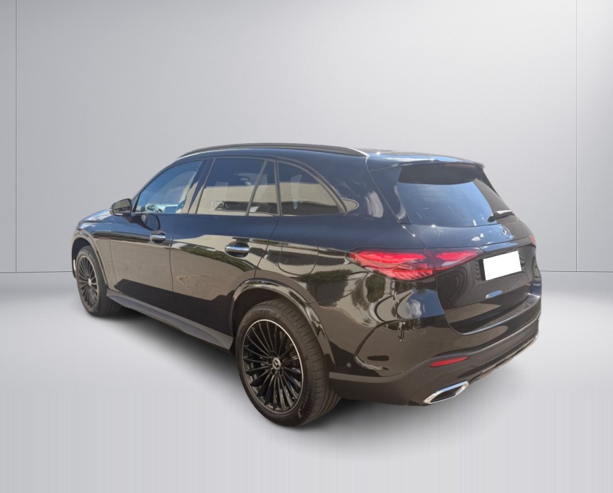 Mercedes-Benz GLC 300e 4MATIC AMG Line (4)