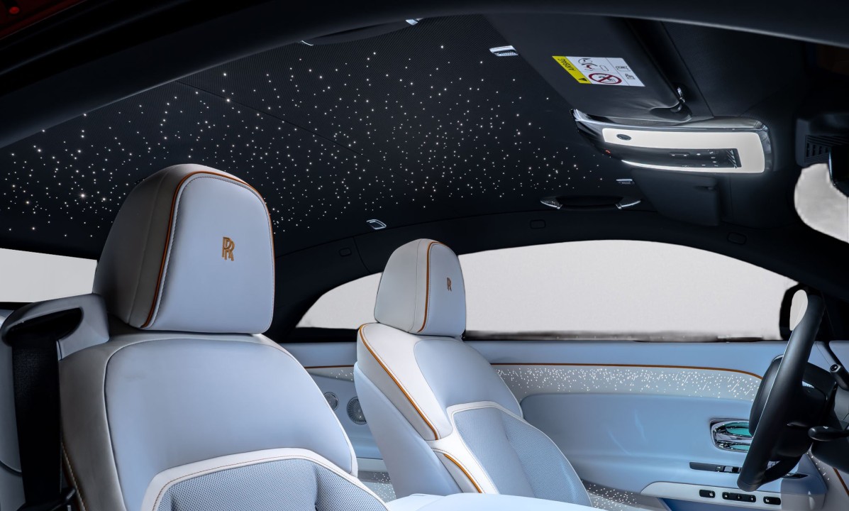 Rolls-Royce Spectre - foto 19