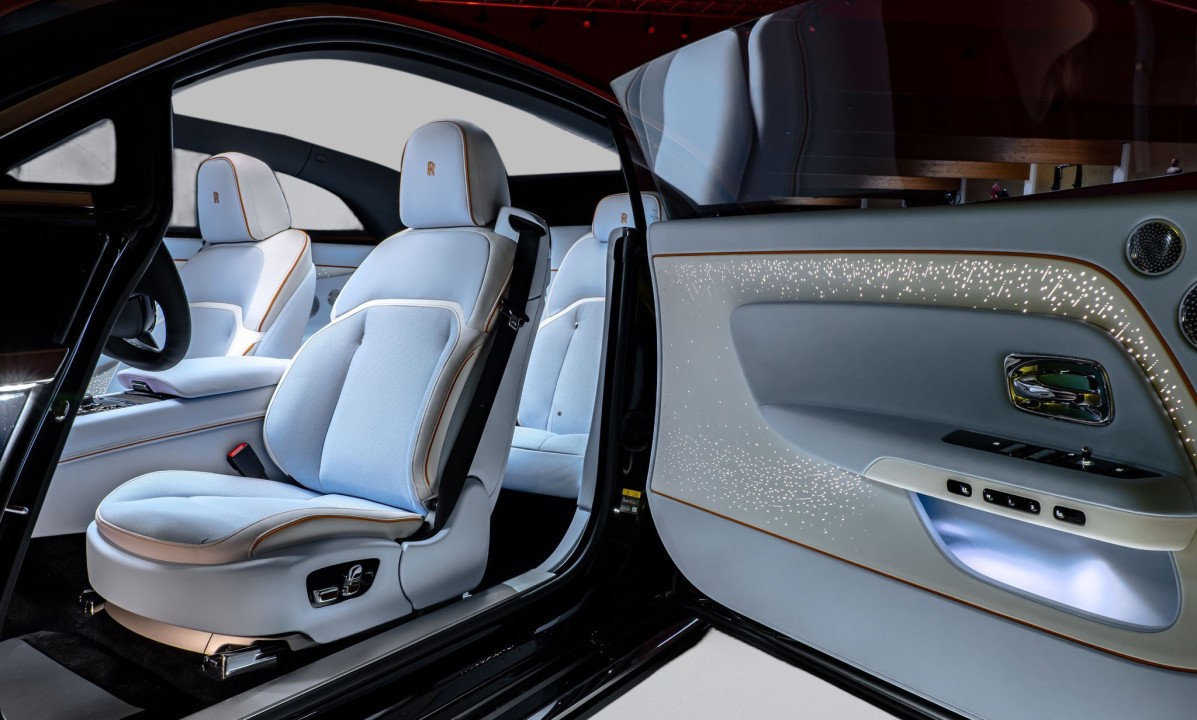Rolls-Royce Spectre - foto 13