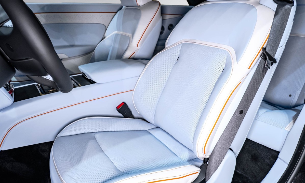 Rolls-Royce Spectre - foto 12