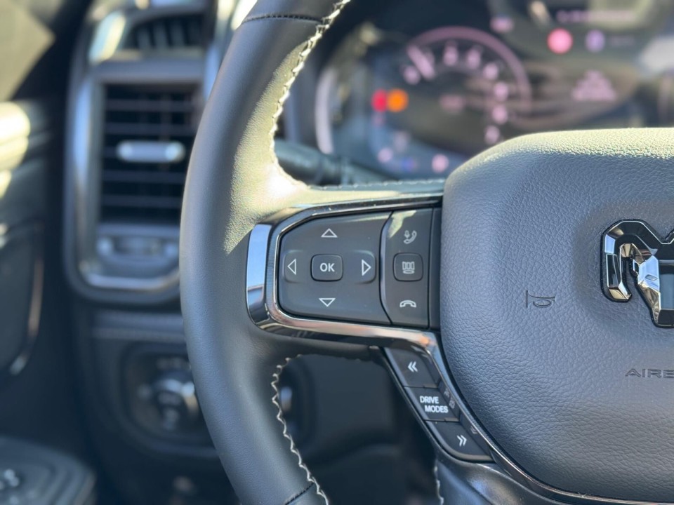Dodge RAM 1500 Limited - foto 17