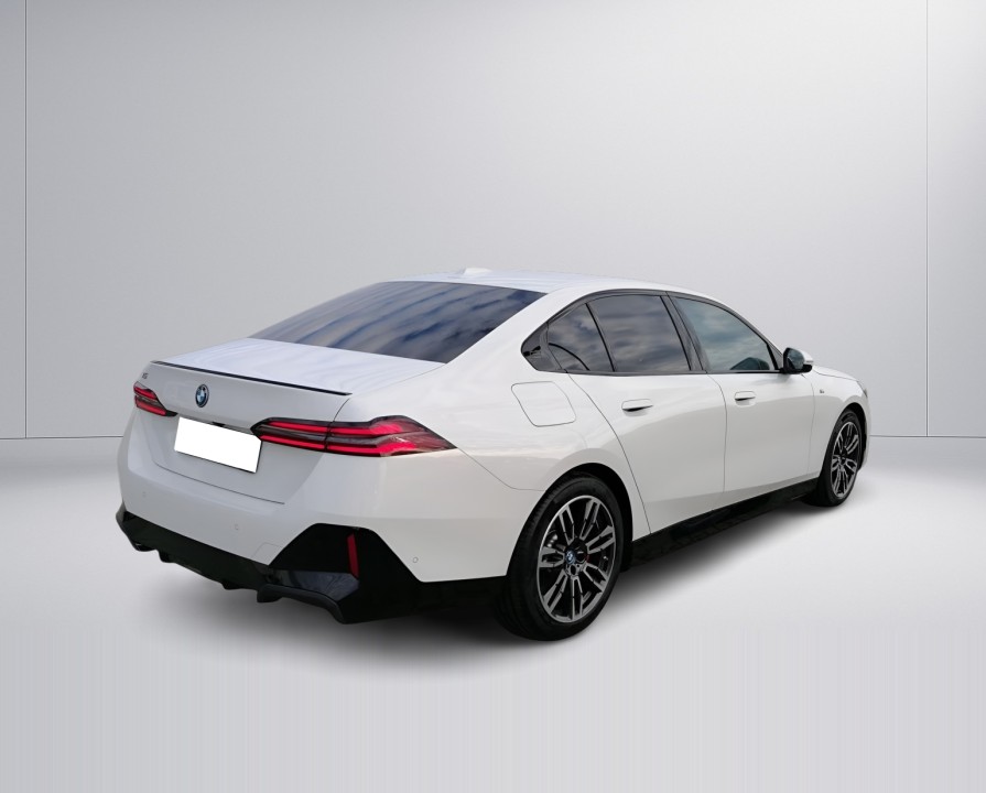 BMW i5 eDrive40 Limousine M (2)