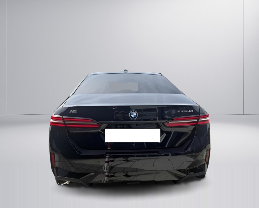 BMW i5 eDrive40 M-Sport (5)