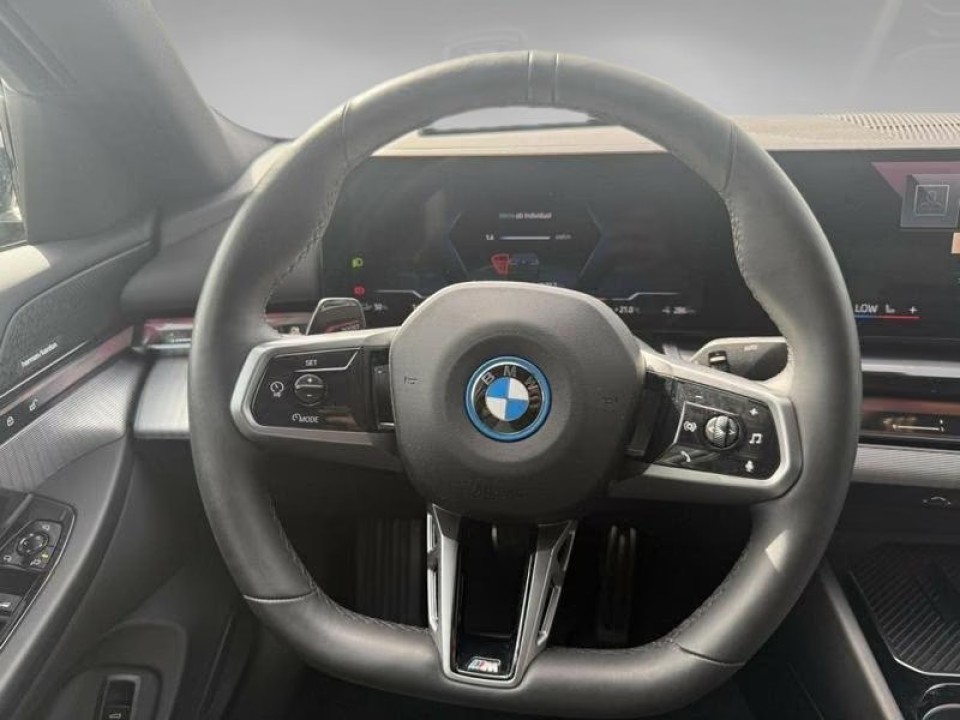BMW i5 eDrive40 M-Sport - foto 10