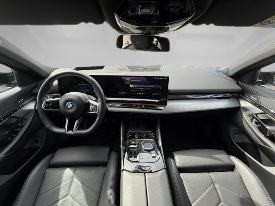BMW i5 eDrive40 M-Sport - foto 9