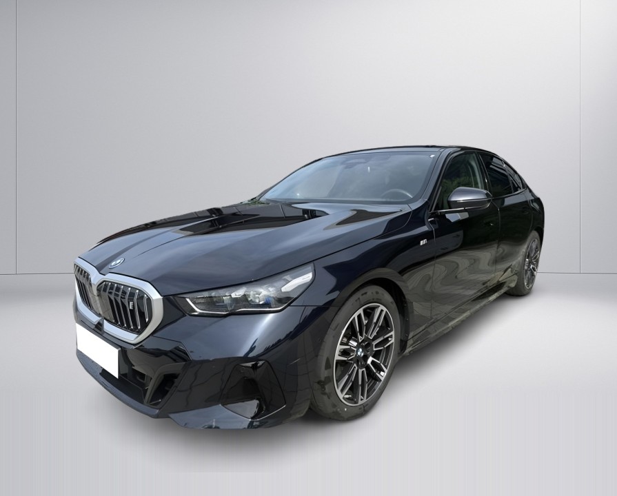BMW i5 eDrive40 M-Sport (3)