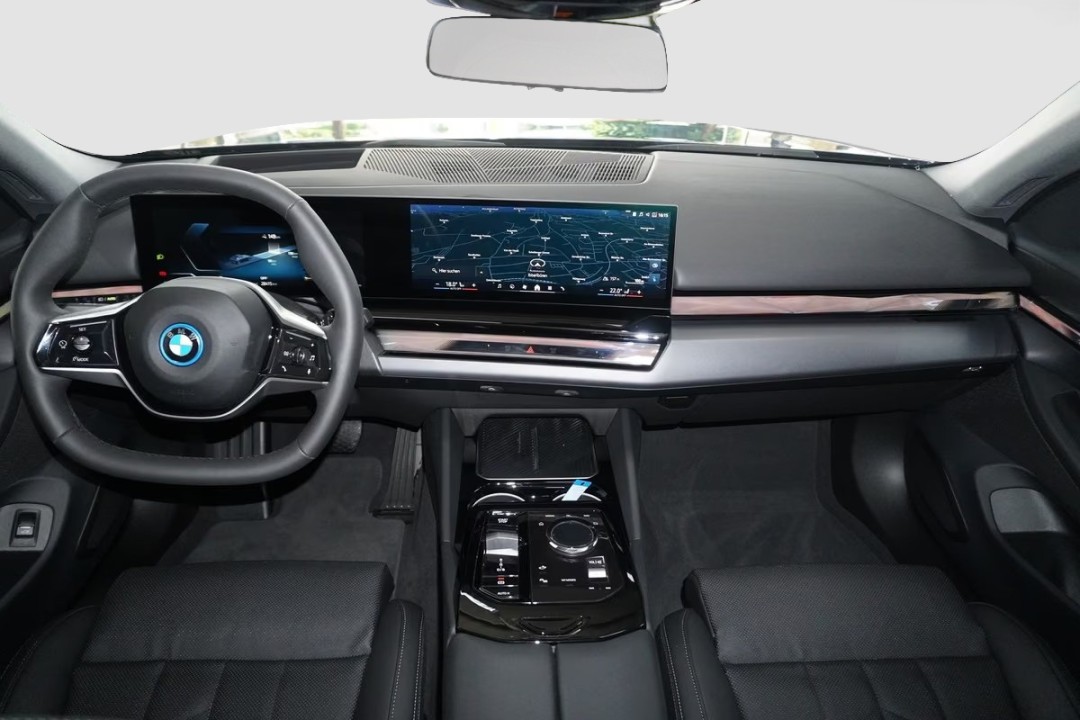 BMW i5 eDrive40 - foto 13