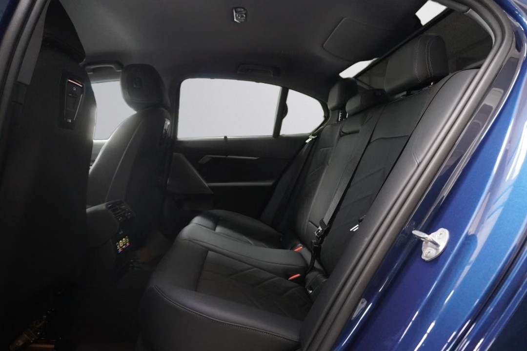 BMW i5 eDrive40 - foto 11