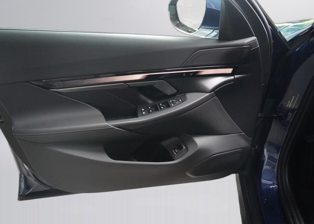 BMW i5 eDrive40 - foto 23