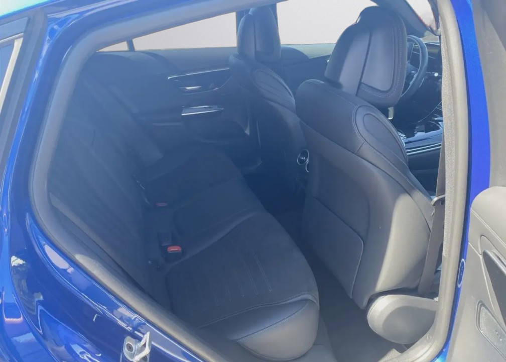 Mercedes-Benz GLC Coupé 300e 4MATIC AMG Line - foto 9