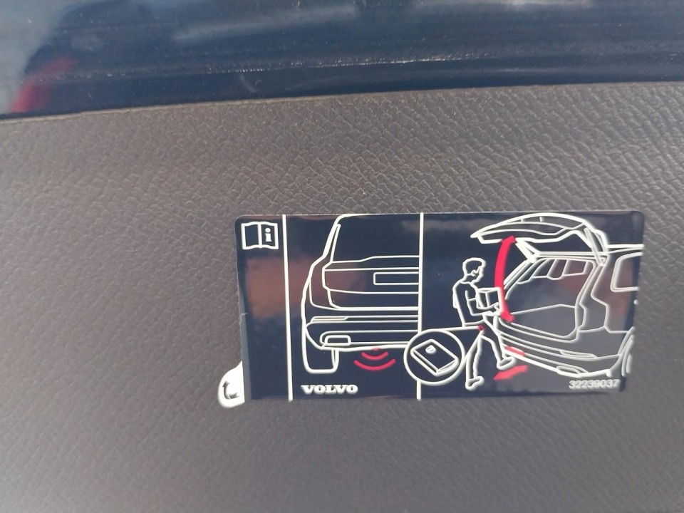 Volvo XC 90 T8 Recharge AWD Ultimate Dark - foto 14