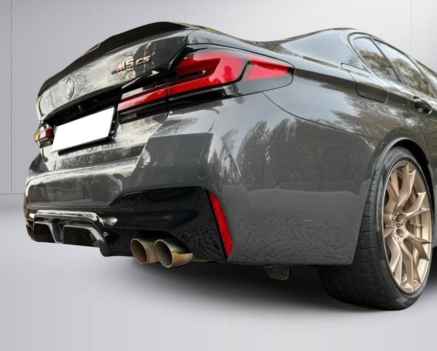 BMW M5 CS - foto 19