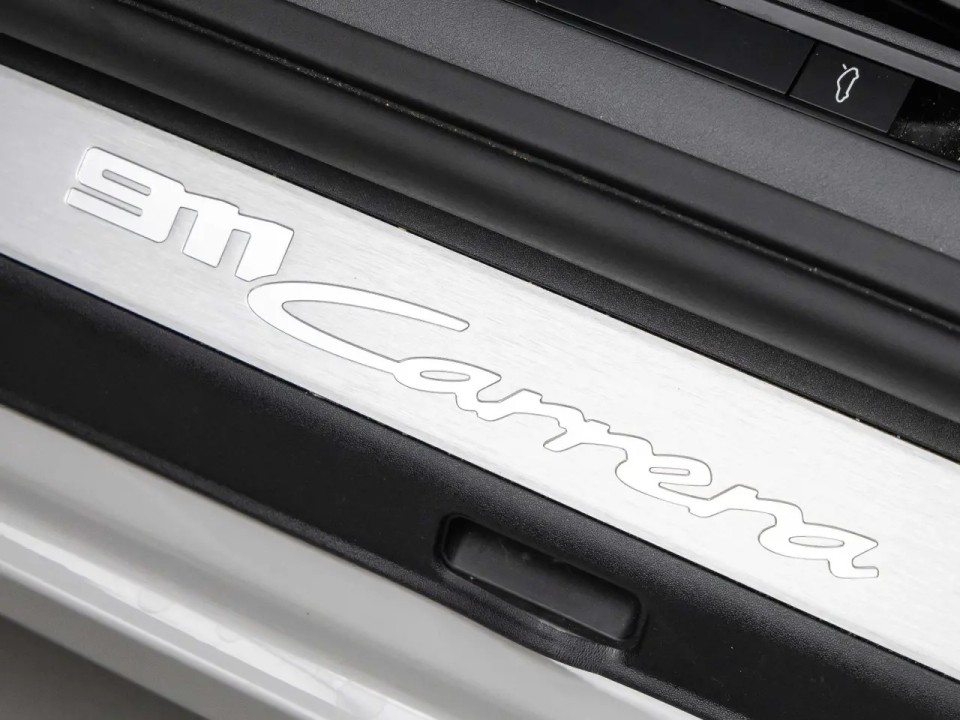 Porsche 911 Carrera - foto 22