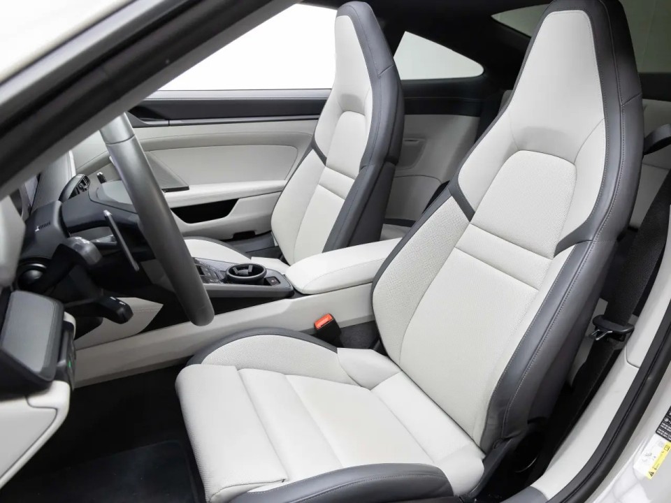 Porsche 911 Carrera - foto 14