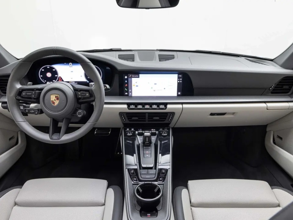 Porsche 911 Carrera - foto 10