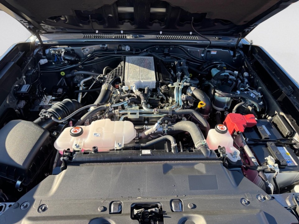 Toyota Land Cruiser GDJ 76 LX - foto 19