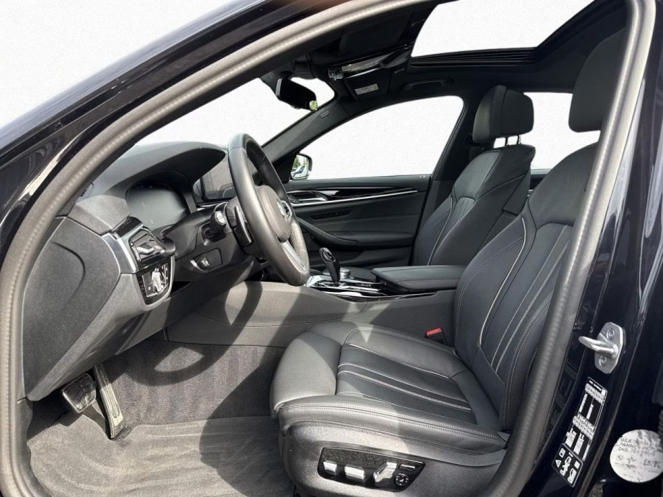 BMW Seria 5 540i xDrive M-Sport - foto 6