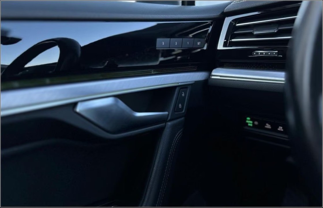 Volkswagen Touareg Elegance V6 TSI e-Hybrid - foto 22