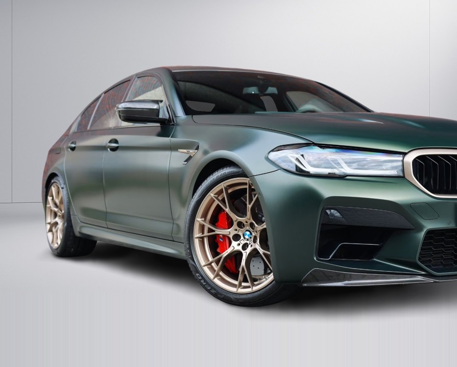 BMW M5 CS - foto 36
