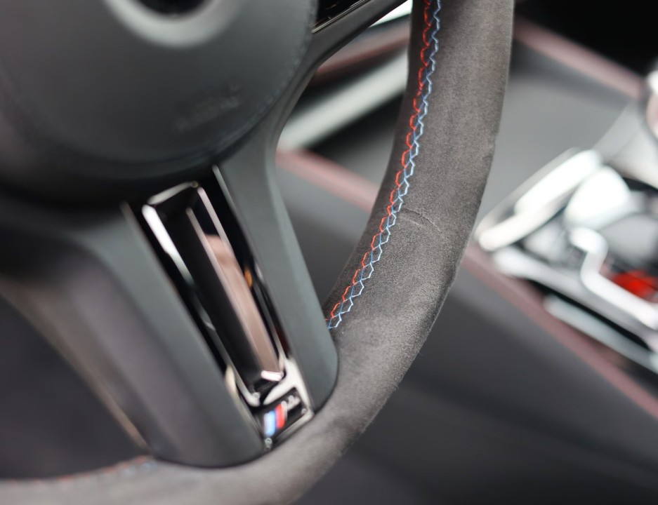 BMW M5 CS - foto 21
