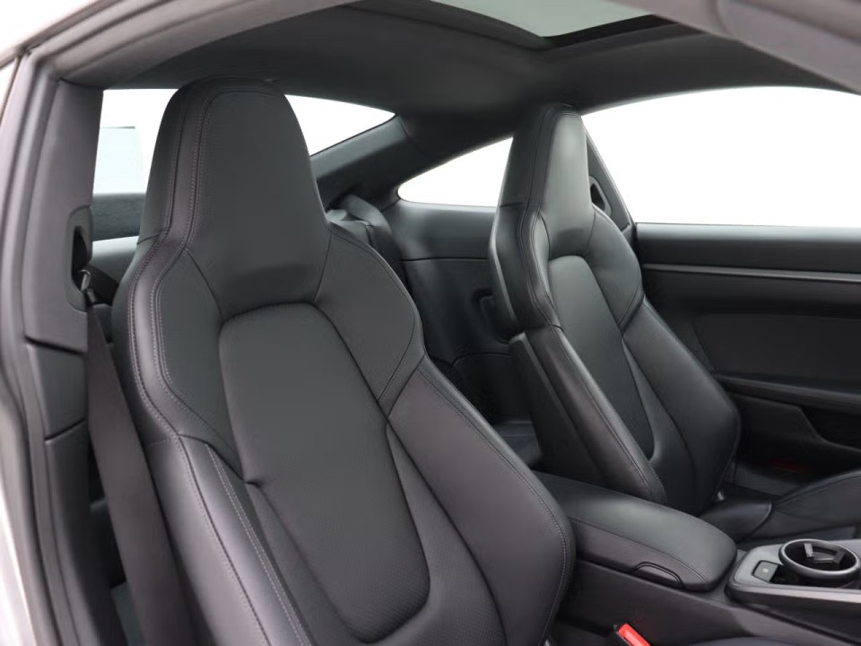 Porsche 911 Carrera - foto 19