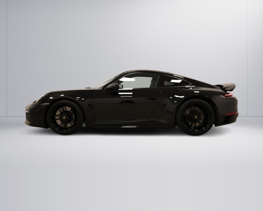 Porsche 911 Carrera 4 GTS (2)