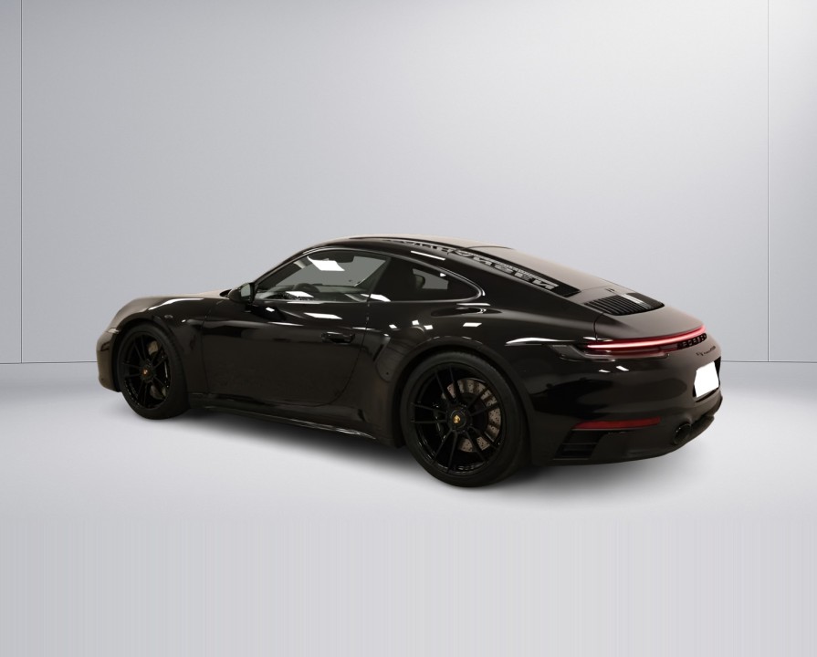 Porsche 911 Carrera 4 GTS (3)