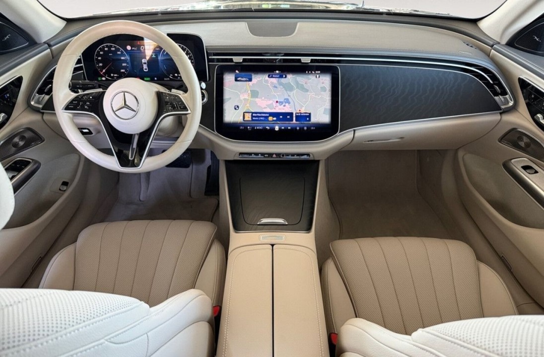 Mercedes-Benz E 300de Exclusive - foto 13