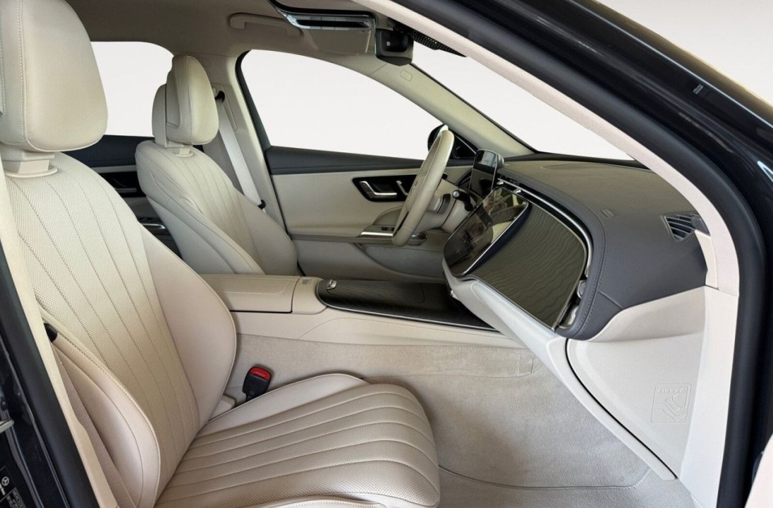 Mercedes-Benz E 300de Exclusive - foto 15