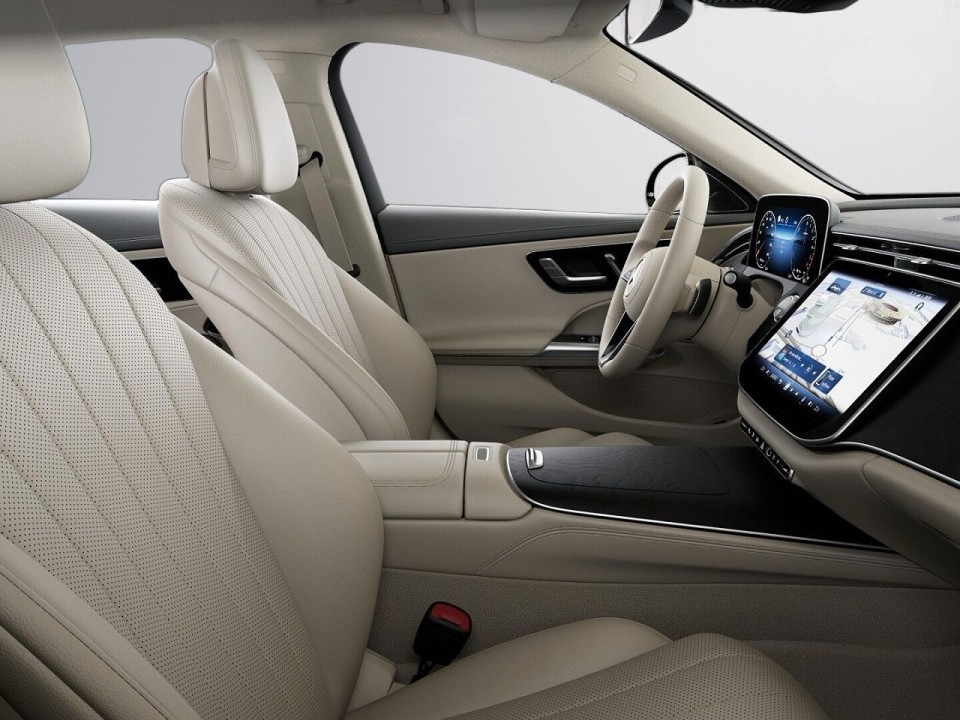 Mercedes-Benz E 300de Exclusive - foto 17
