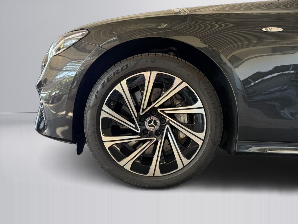 Mercedes-Benz E 300de Exclusive - foto 26