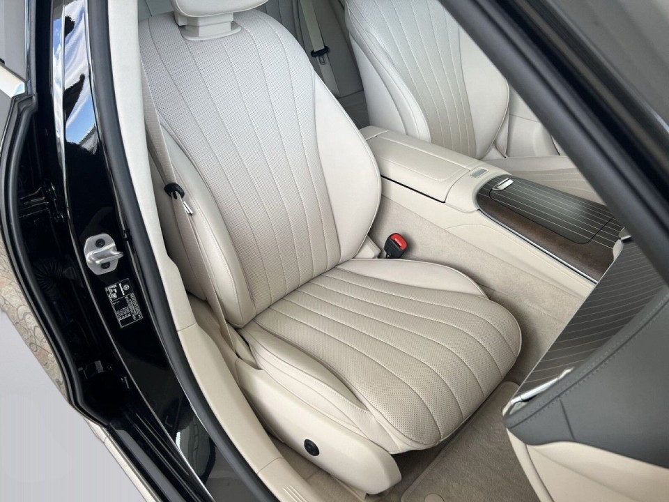 Mercedes-Benz E 220d Exclusive - foto 12