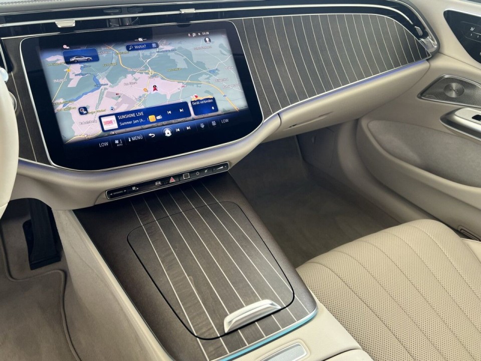 Mercedes-Benz E 220d Exclusive - foto 16