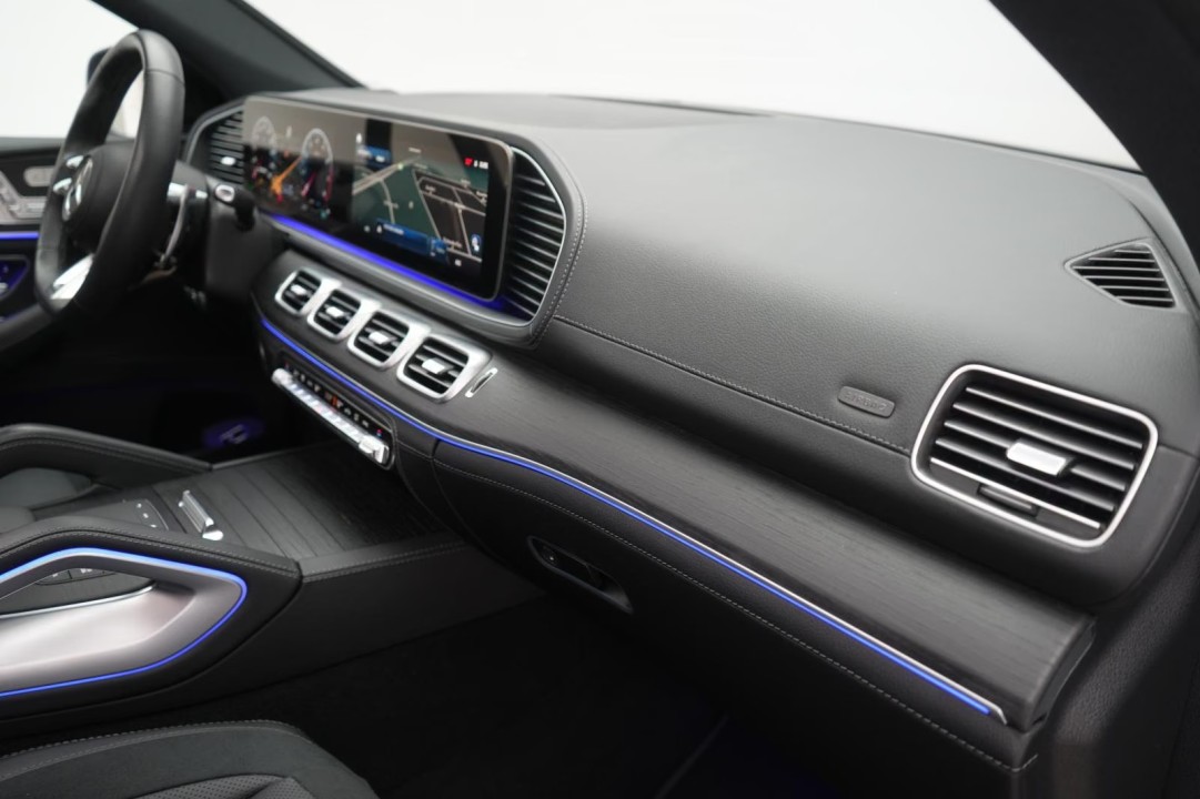 Mercedes-Benz GLE Coupé AMG 53 5MATIC+ - foto 12