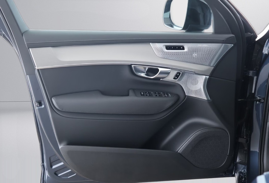 Volvo XC 90 B5 AWD Ultra Bright - foto 16